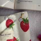 Pochette à livre fraises