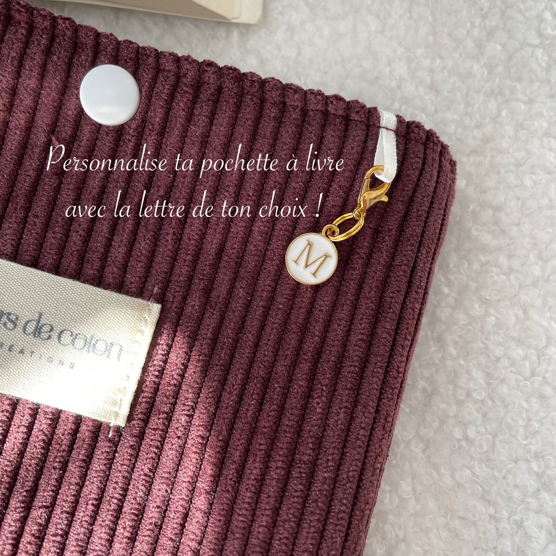 Pochette à livre en velours côtelé